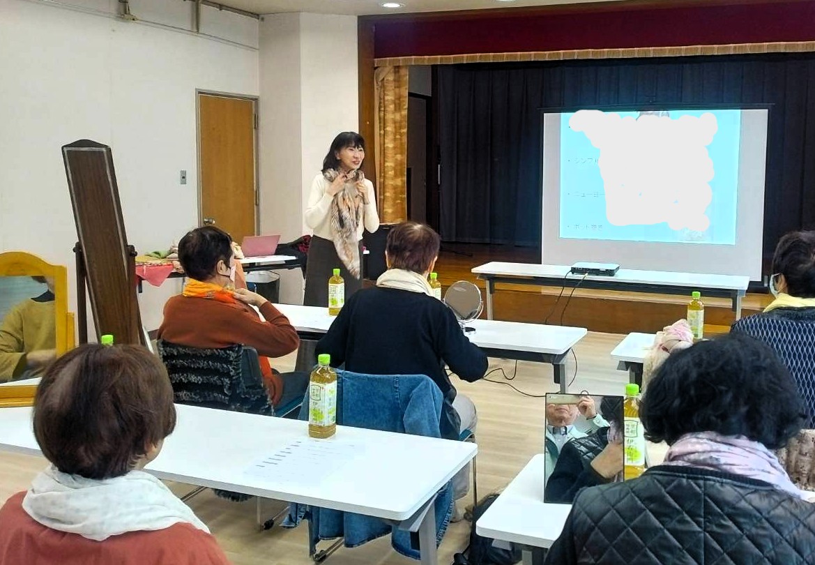 「ストールが使えるようになって嬉しい！」ストール講座in公民館
